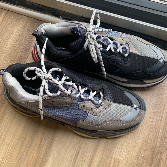 Balenciagas Size 12 men - Picture 3 of 5